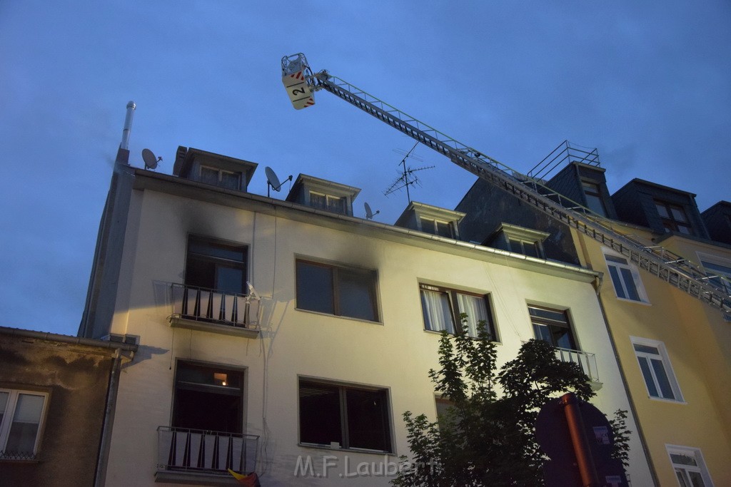 Feuer 2 Y Koeln Neustadt Sued Darmstaedterstr P089.JPG - Miklos Laubert